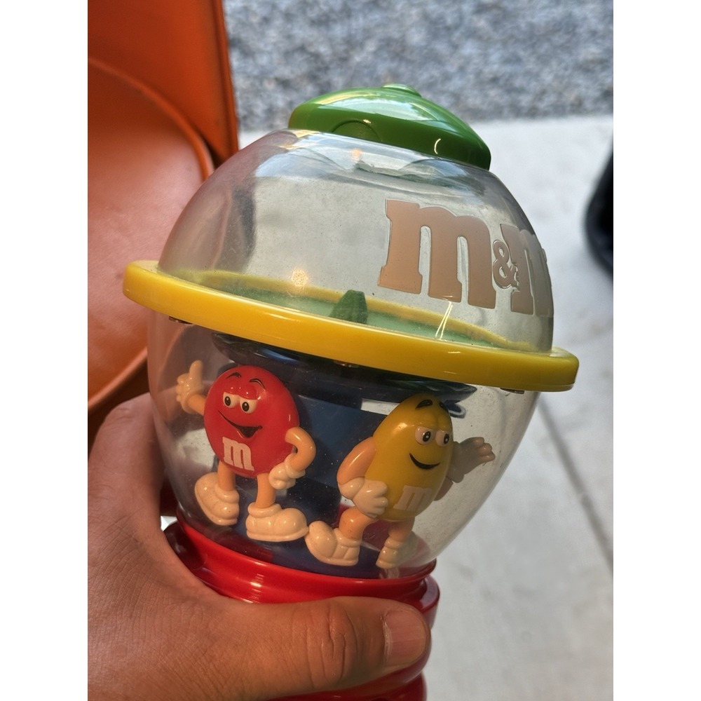 M & M 's Rotating candy dispenser - Picture 3 of 7